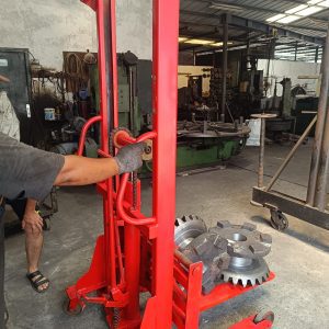Pengecekan Hand Stacker -Surya Sinar Abadi engecekan Hand Stacker -Surya Sinar Abadi